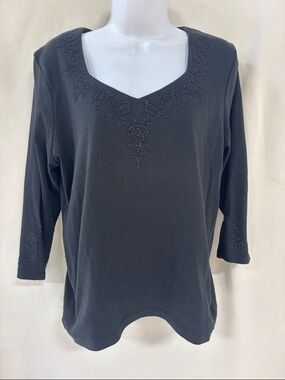 Style & Co. Black Long-Sleeve Embroidered V-Neck Top